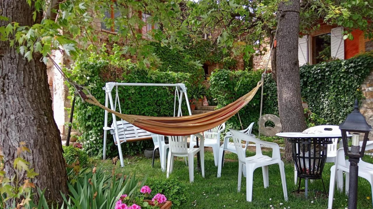 Гостевой дом Morelli House Montalbo Экстерьер фото