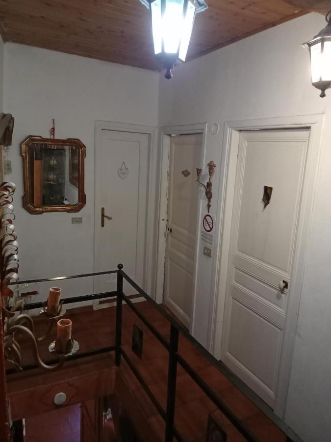 Гостевой дом Morelli House Montalbo Экстерьер фото